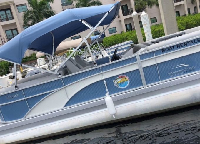 Bennington Triton 22ft