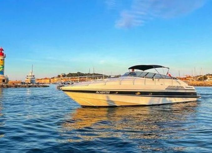 Pershing 40