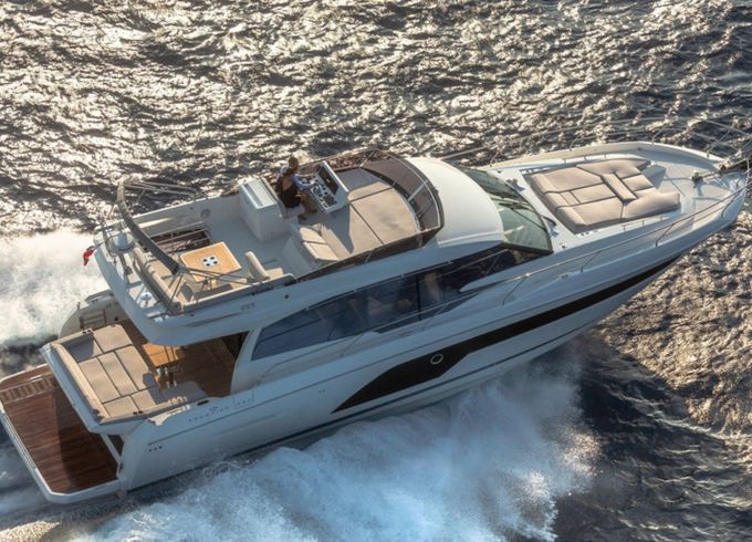 Prestige 590