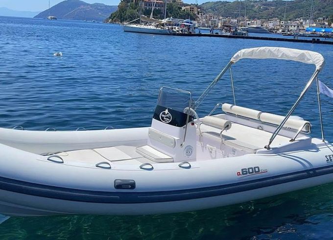 Selva D600