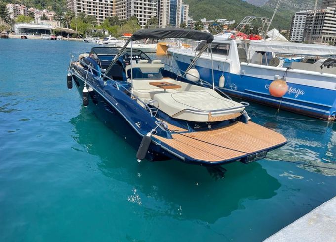 Cranchi Endurance 30