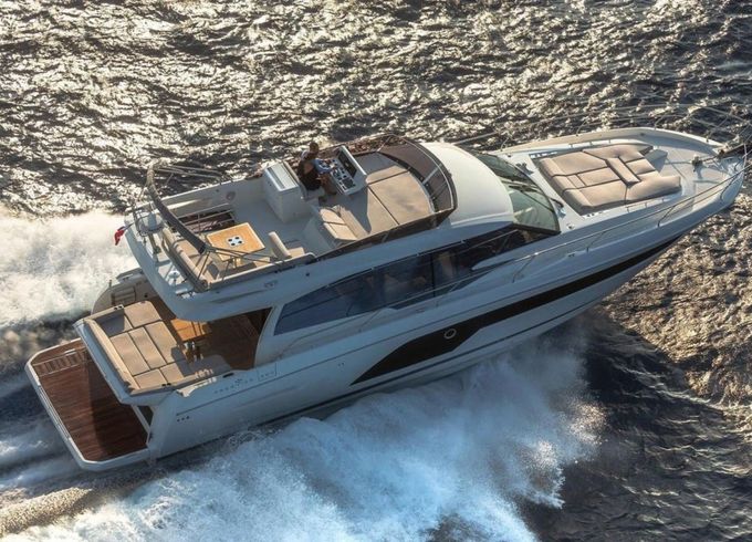 Jeanneau Prestige 590