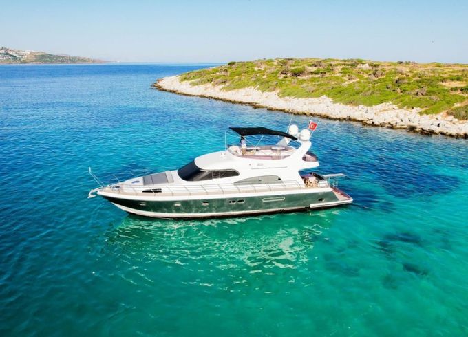 Leopard Catamarans / Robertson & Caine Zeus
