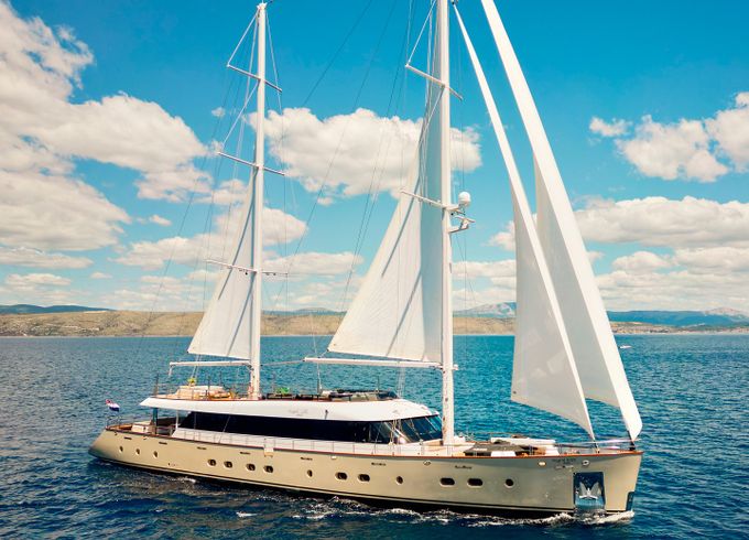 Luxury Motor Sailer M