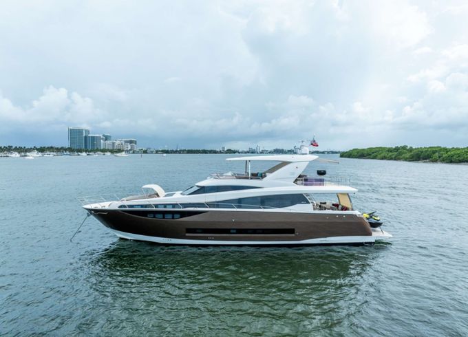 Prestige Yachts Oceana