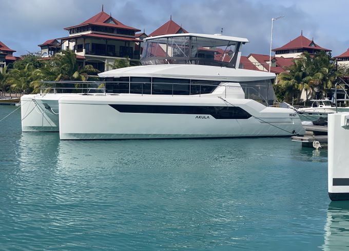 Leopard 53 Powercat