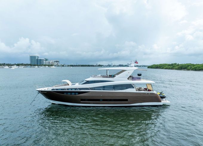 Prestige Yachts Oceana