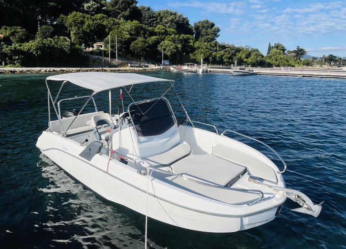 Bénéteau Flyer 6.6 SPACEdeck