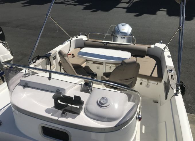 B2 Marine Cap ferret 652 open