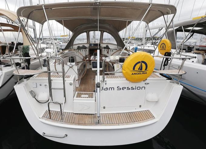 Delphia 47