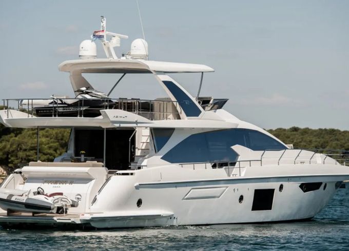 Azimut 72 Fly