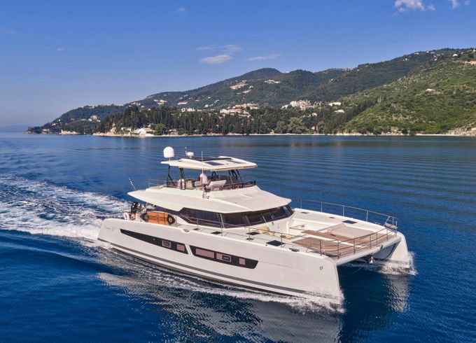 Fountaine Pajot Power Alegria 67 (5 cab)