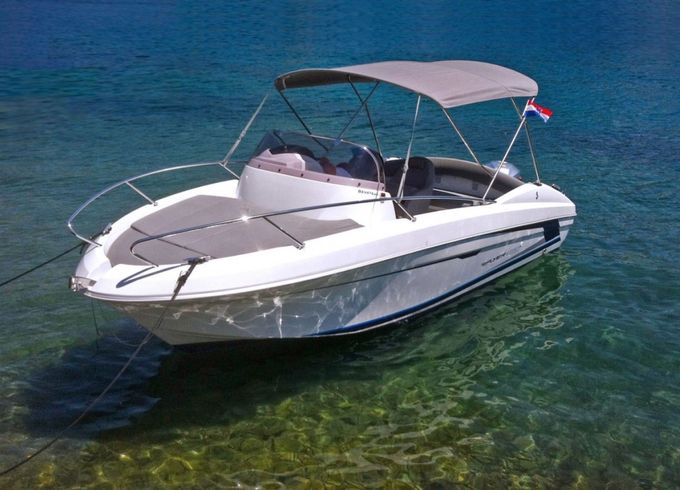 Bénéteau Flyer 650 Sun Deck