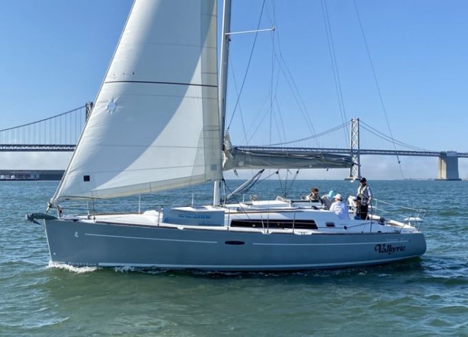 Bénéteau Oceanis 37