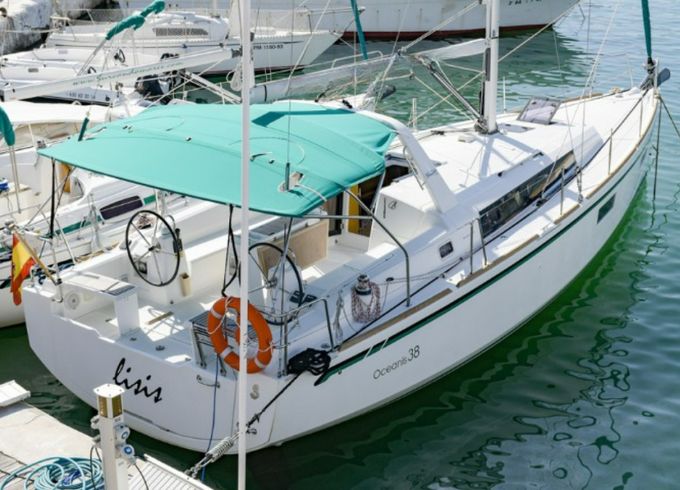 Bénéteau Oceanis 38