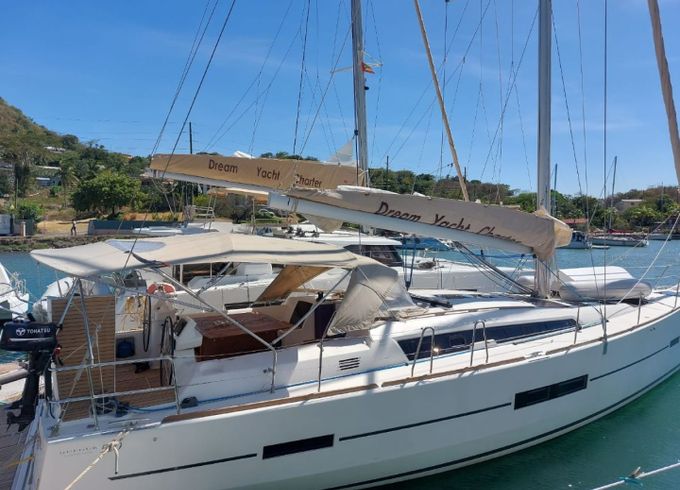 Dufour 520 Grand Large