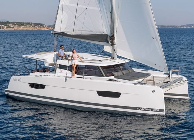 Fountaine Pajot Isla 40