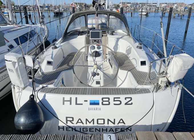 Bavaria Cruiser 33