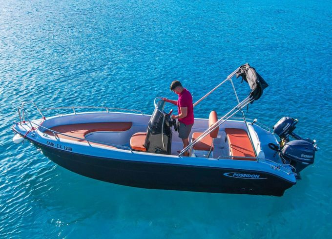 Poseidon Blue Water 185
