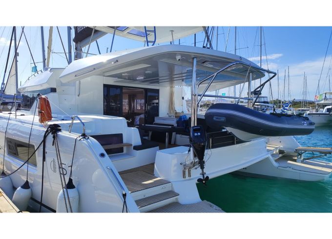 Lagoon 51