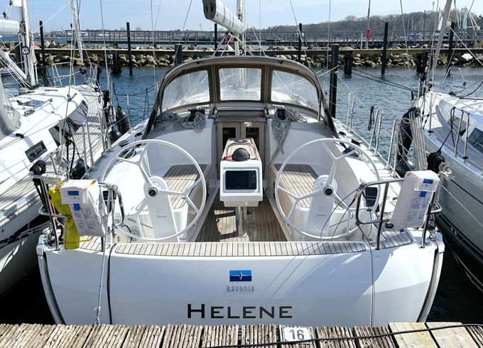 Bavaria Cruiser 37