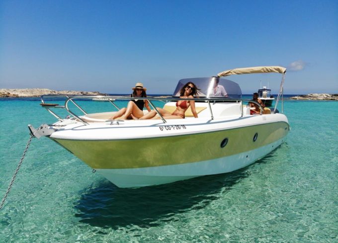Sessa Marine Key Largo 28
