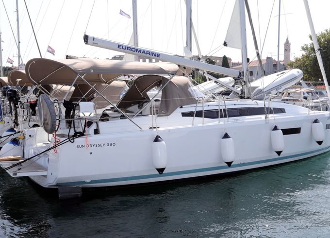 Jeanneau Sun Odyssey 380
