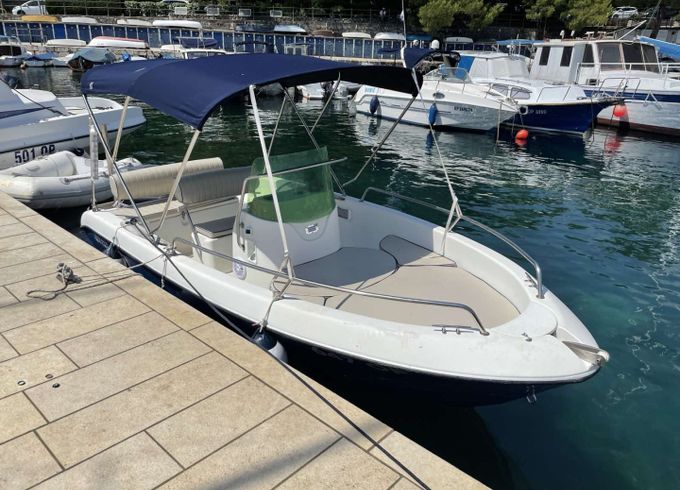 Sessa Marine Key Largo 17