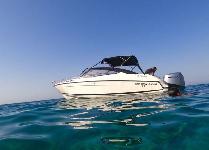 Parker 630 bowrider