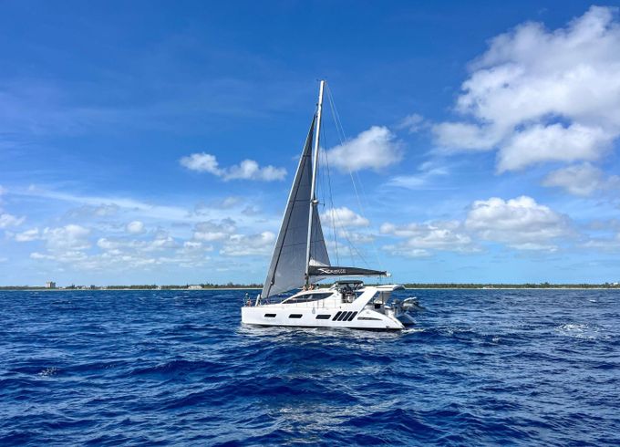Xquisite Yachts DOUE
