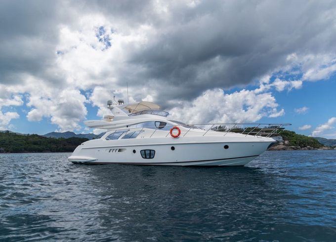 Azimut 55