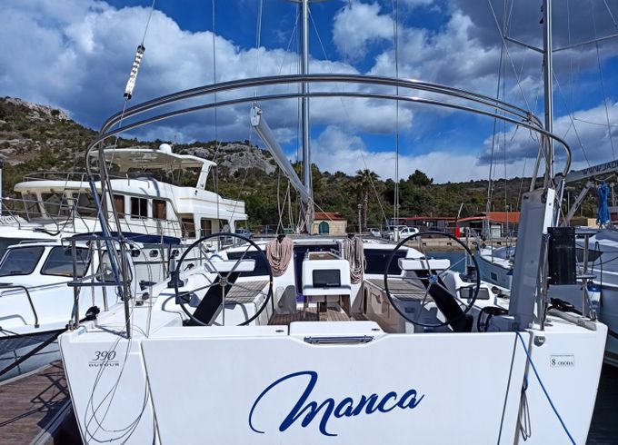 Dufour 390 GL