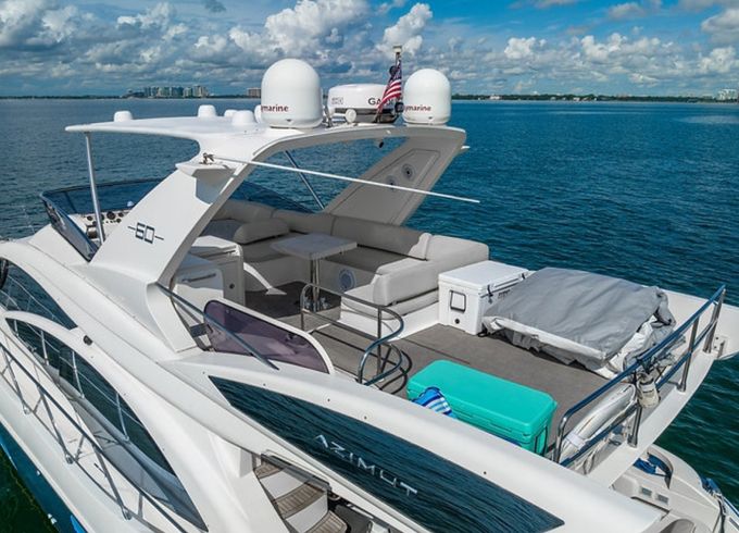 AZIMUT FLYBRIDGE 60