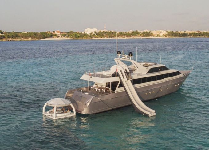 Heesen 115