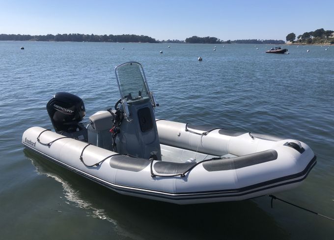 Bombard Explorer 550