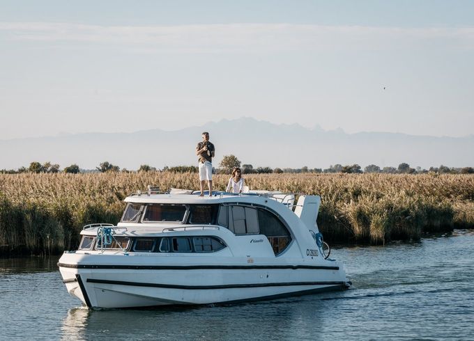 Houseboat Holidays Italia S.R.L. Minuetto 6