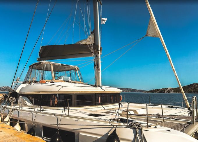 Lagoon 51