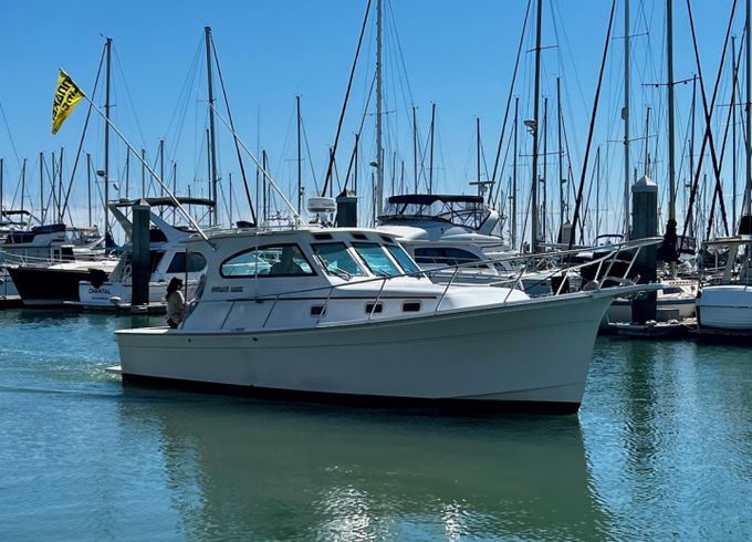Mainship Pilothouse 30
