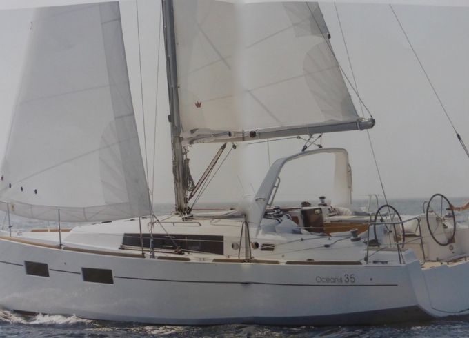 Bénéteau Oceanis 35