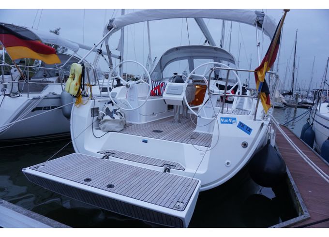 Bavaria Cruiser 37