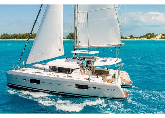 Lagoon 42