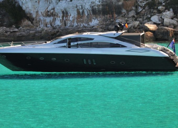 Sunseeker Predator 82