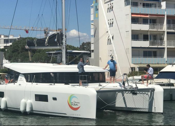 Lagoon 42