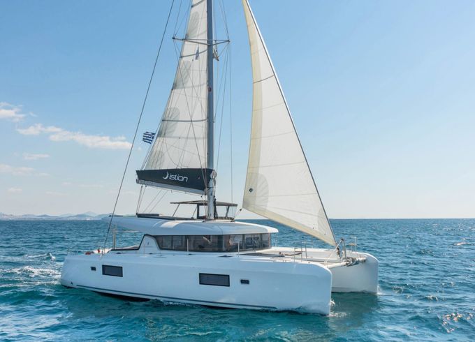 Lagoon 42