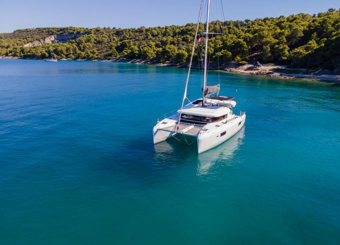 Lagoon 42