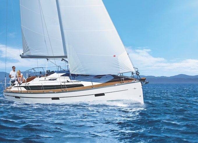 Bavaria Cruiser 37 Style