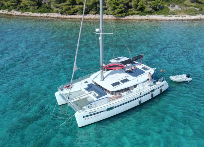 Lagoon 450 Sport Top