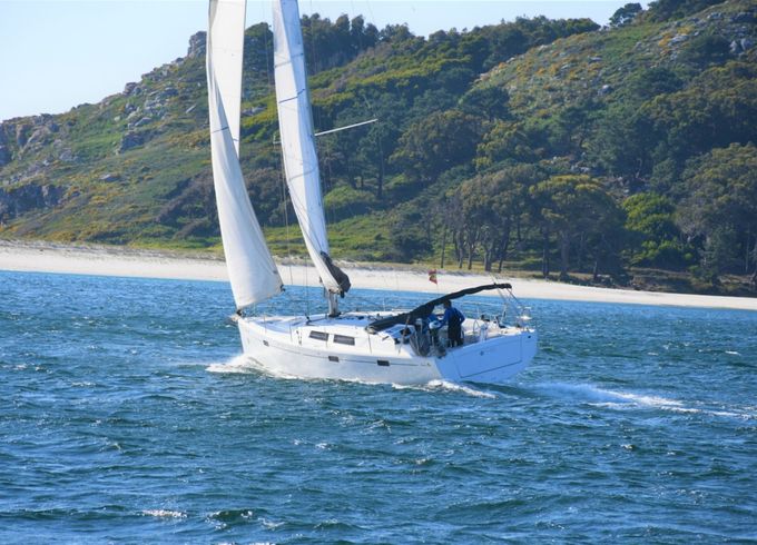 Hanse 415
