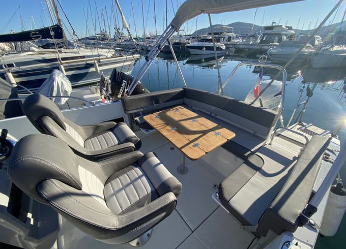 Jeanneau Cap Camarat 750