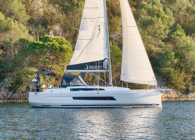 Dufour 37